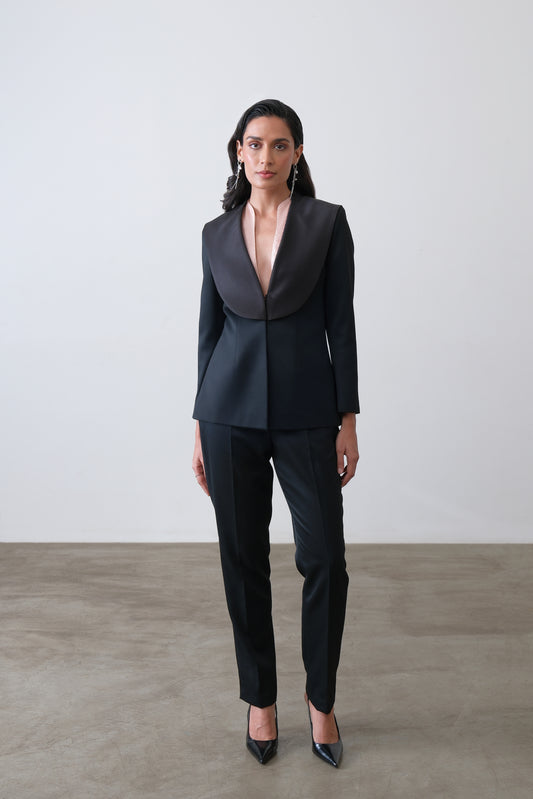Black poly viscose blend blazer with exaggerated satin collar and sculpted fit