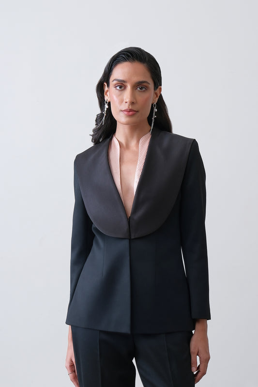 Black poly viscose blend blazer with exaggerated satin collar and sculpted fit