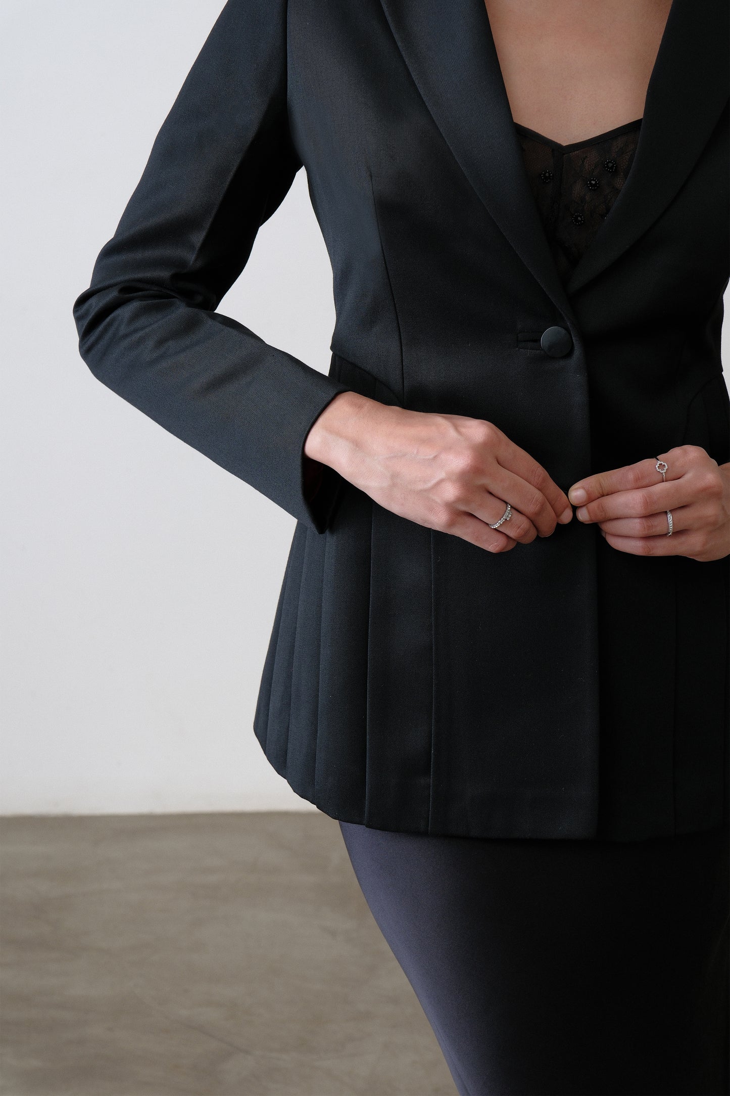 black pleated tailored blazer