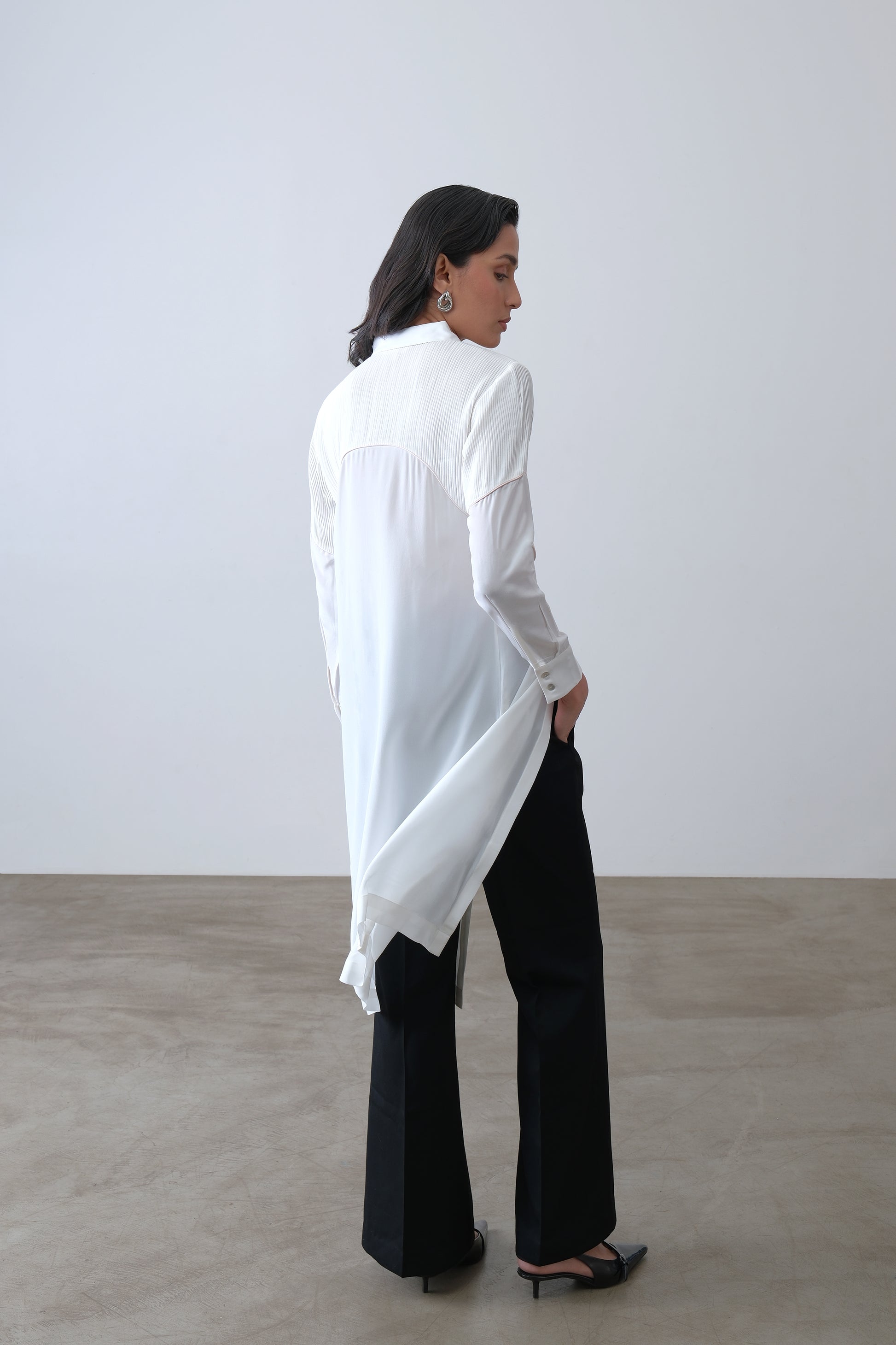 Off white silk crepe shirt, back view with contrast panel and longline cut