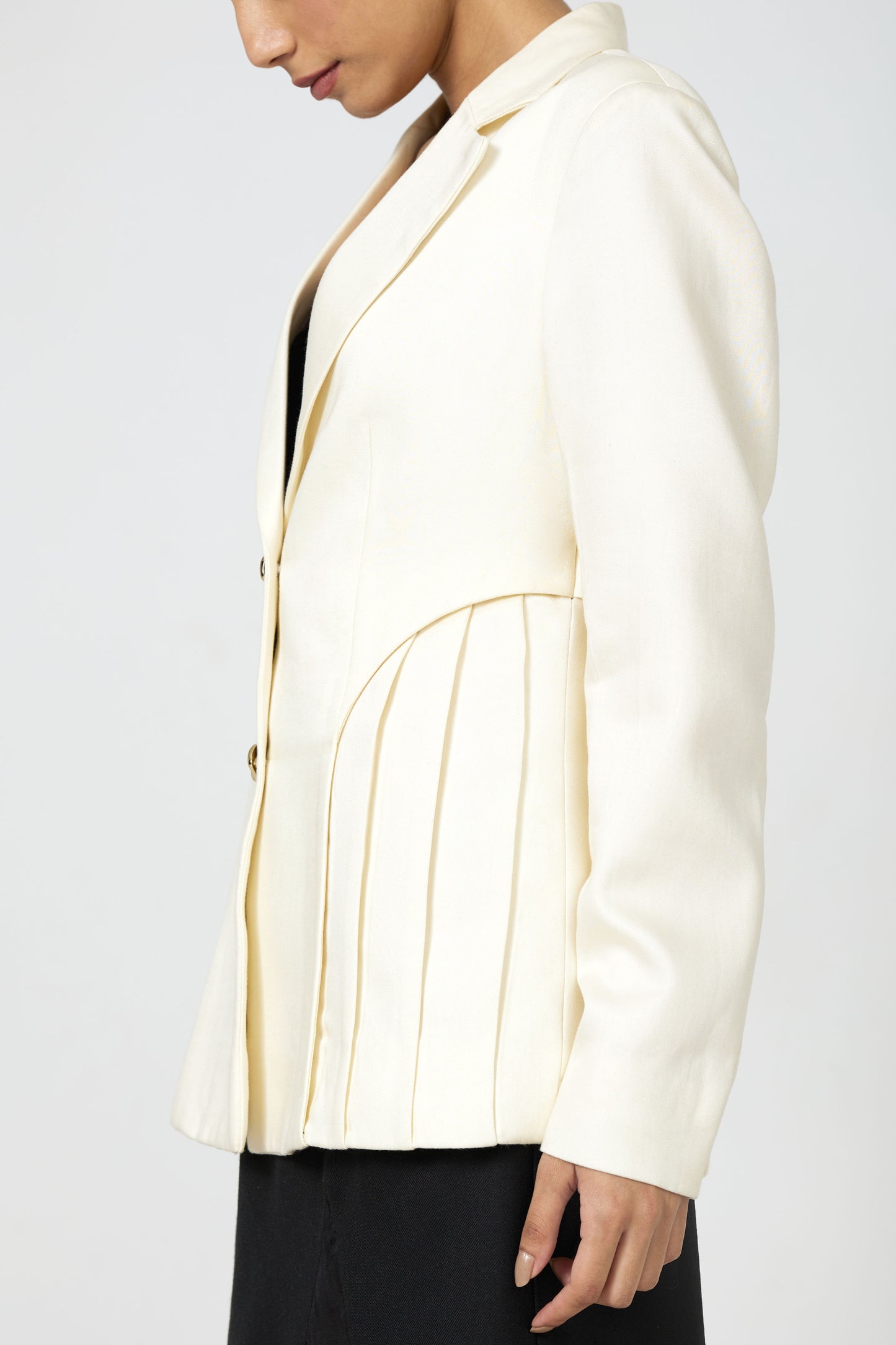 cream pleated tailored twill blazer